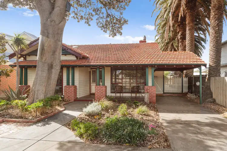 33 Rae Avenue, Edithvale VIC 3196