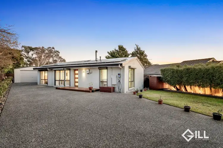 14 Collins Crescent, Berwick VIC 3806