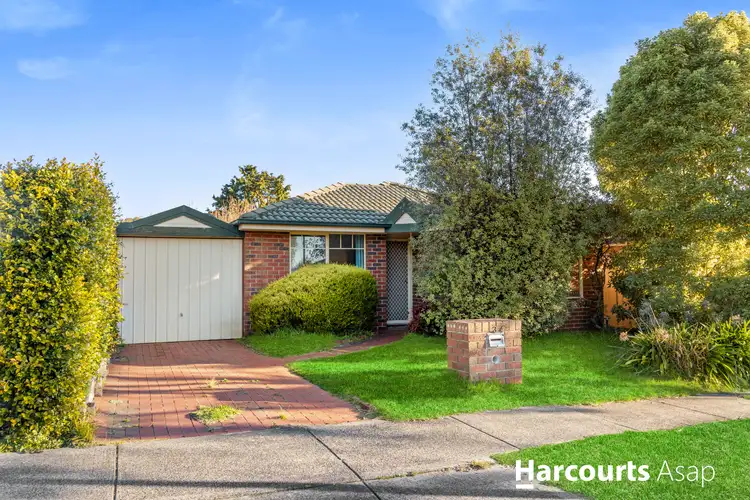 34 Euroa Avenue, Berwick VIC 3806